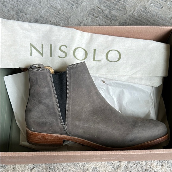 Nisolo Eva Everyday Chelsea Boot Suede Grey Size 9.5 $228 - Picture 5 of 5